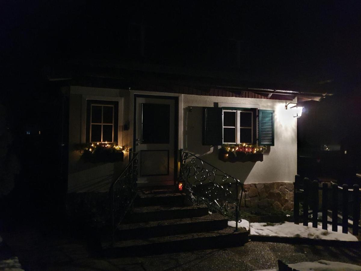 Ferienhaus Waldglueck Gosau Exterior photo